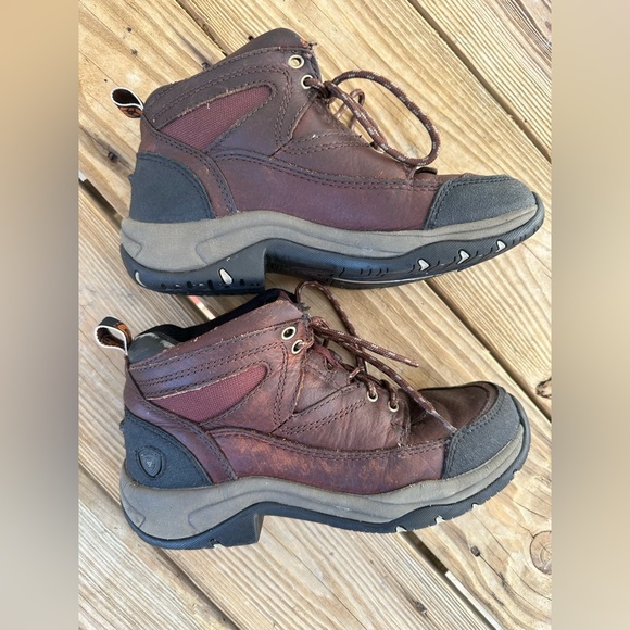 Women’s Ariat Terrain Cordovan Leather Trail Riding Boots Size 7.5 - Picture 5 of 9